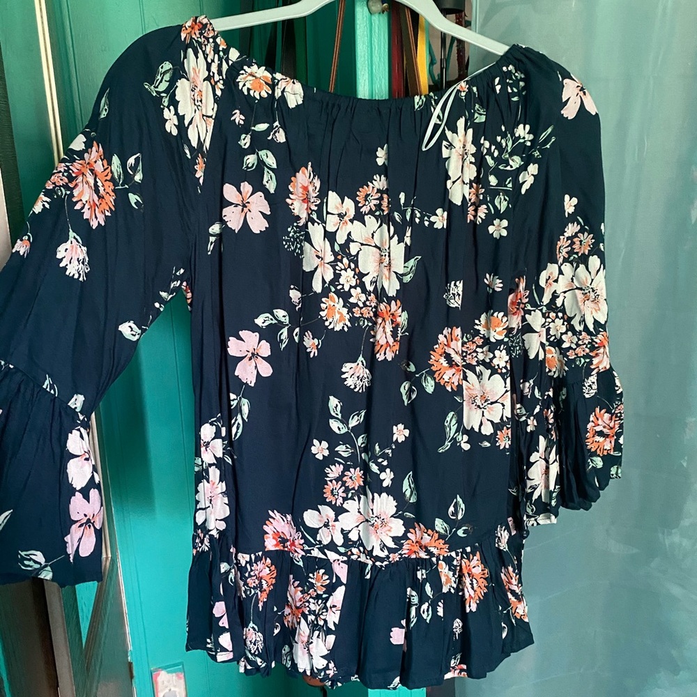 Women’s blouse NWT